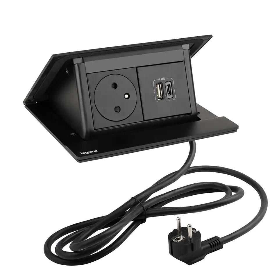 Elektrická zásuvka LEGRAND 1/1 čierna matná